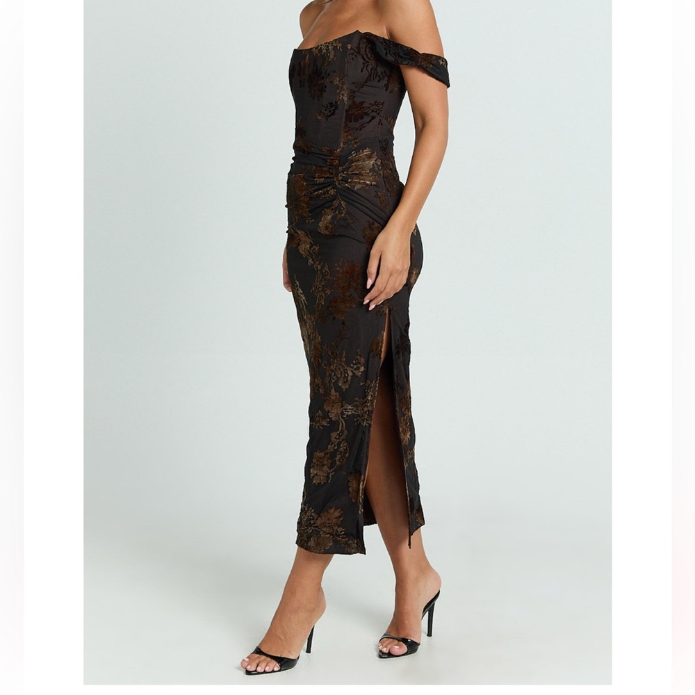 Showpo Black Off-Shoulder Velvet Floral Midi Dress - Picture 3 of 5